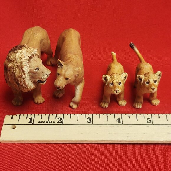 Set of Schleich Lion Figurines Lion Lioness Two Lion Cubs Wild Life Collection - Picture 8 of 12